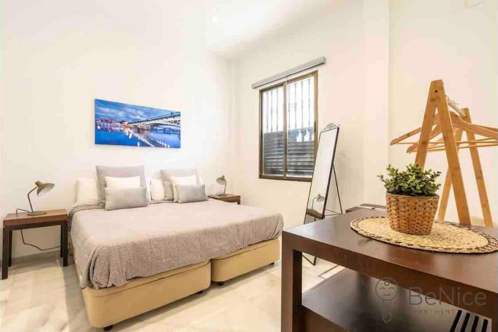 Luxury Apartamento Sevilla Centro -Triana Ngoại thất bức ảnh